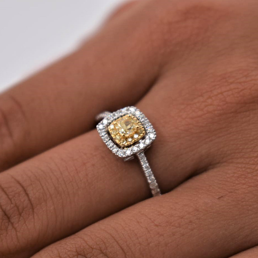 Anello fancy giallo Gianni Carita'