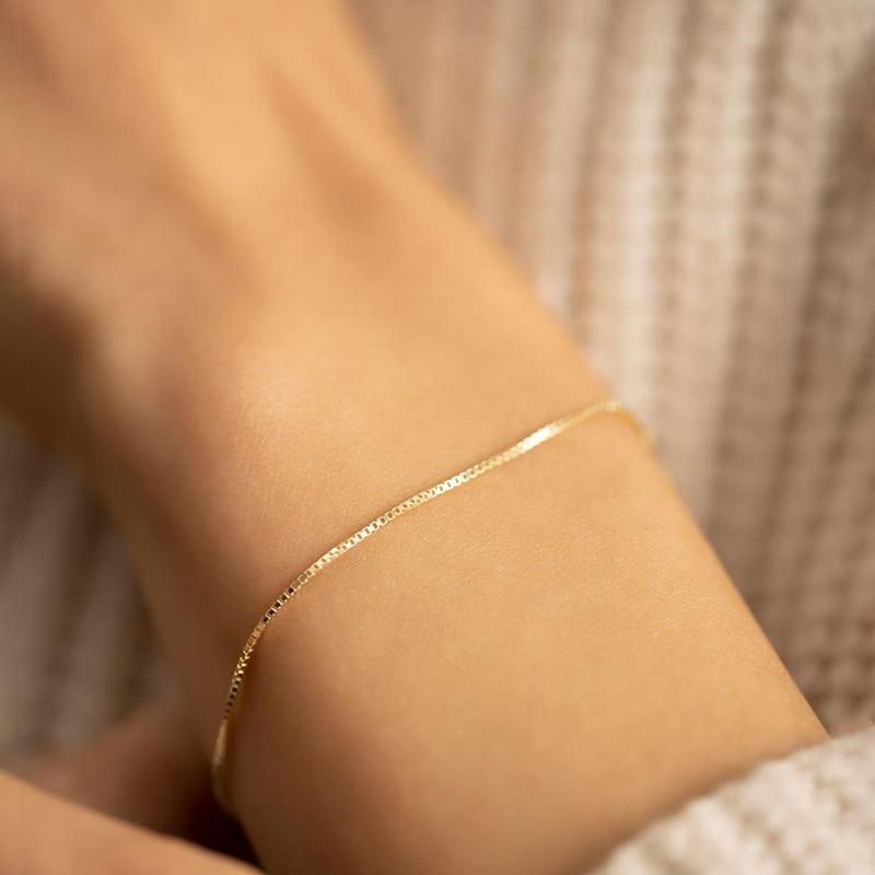 Bracciale filo Eternity oro