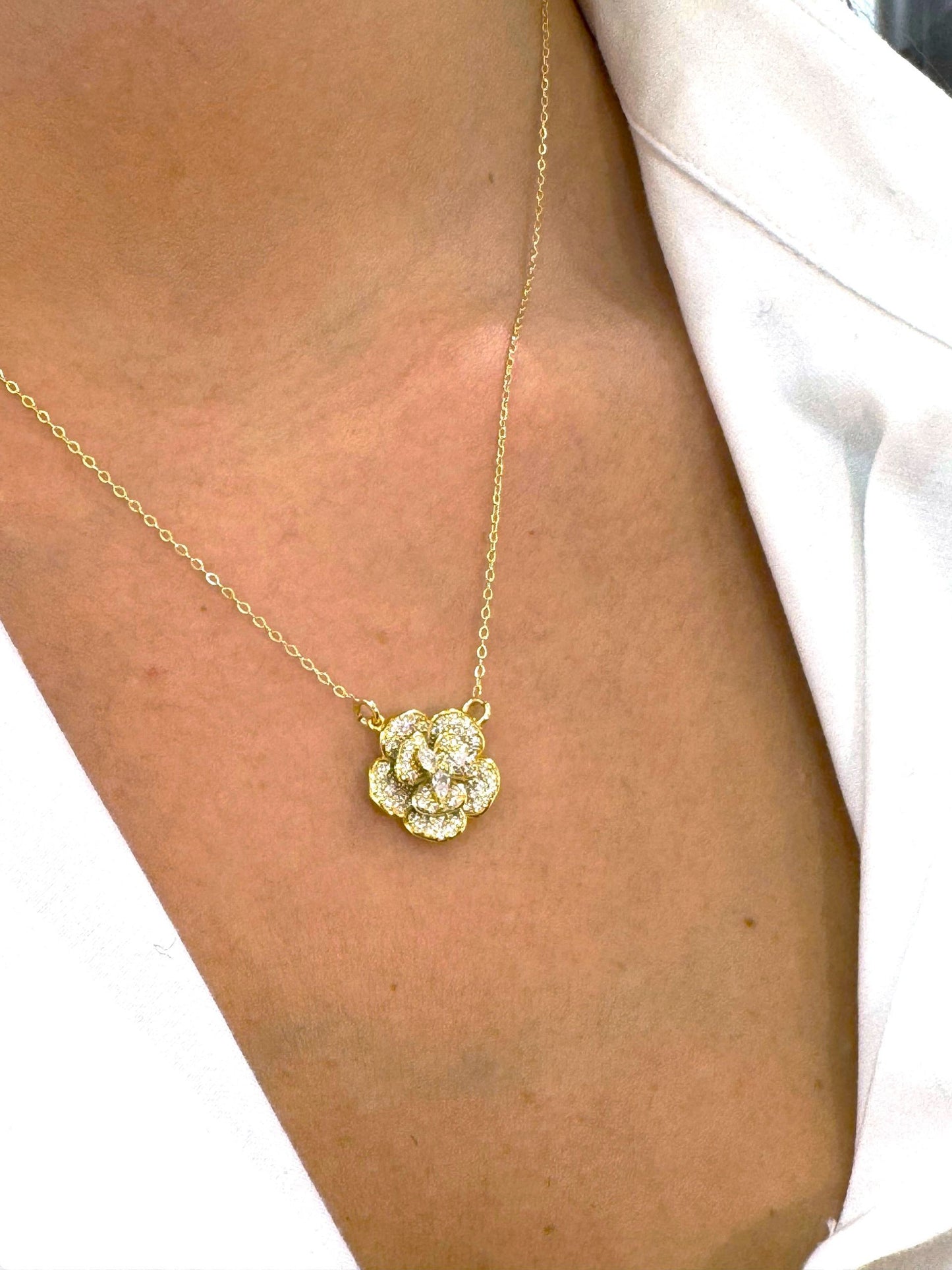 Collana Camelia