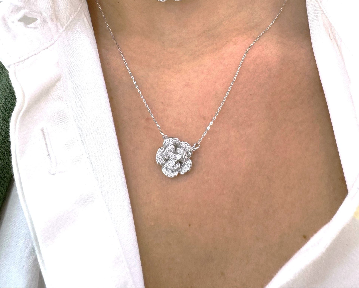 Collana Camelia
