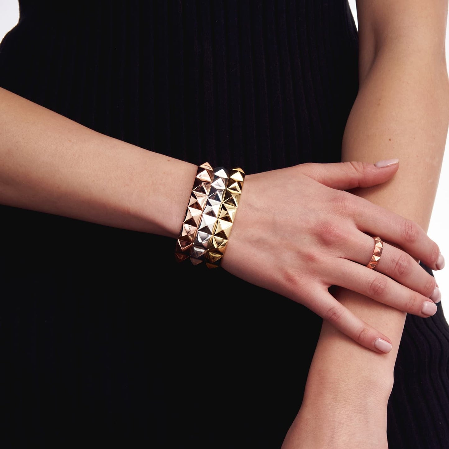 Bracciale Unoaerre rigido Piramidi