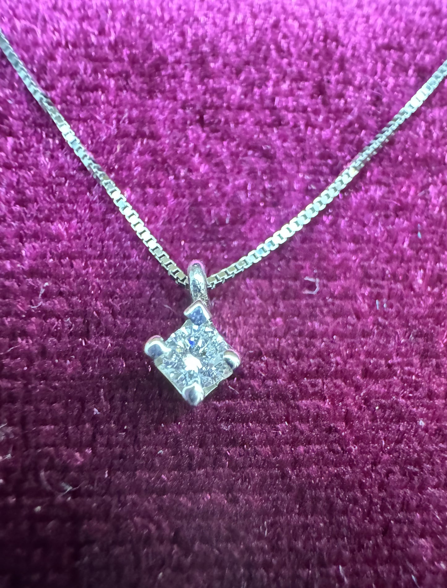Collana Oro 18Kt e Diamante