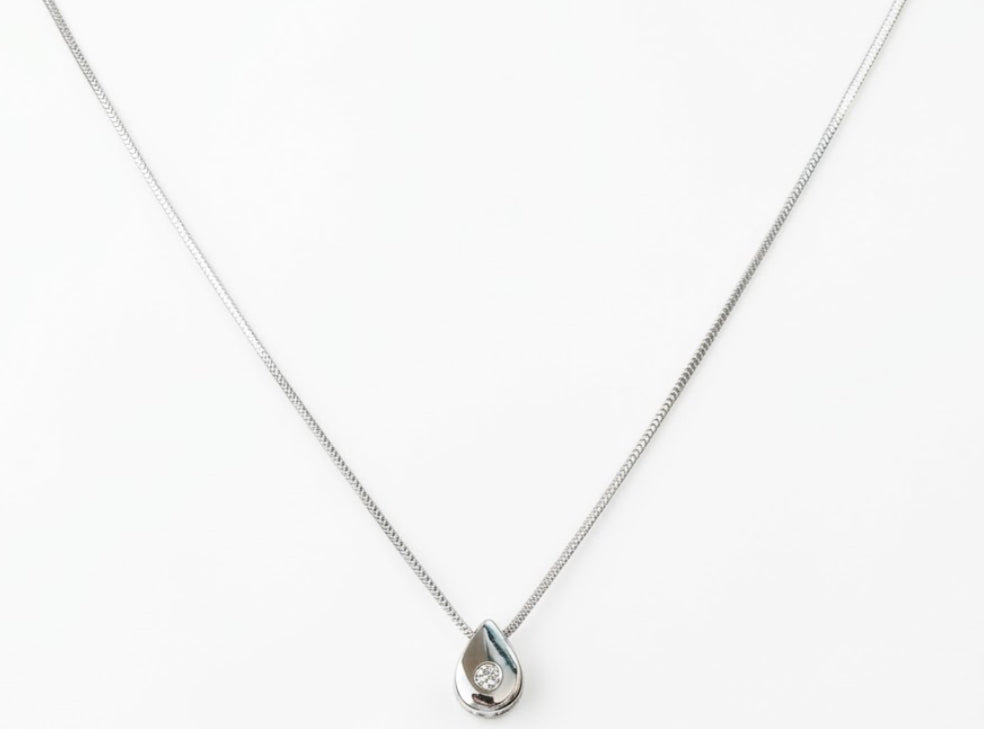 Collana punto luce goccia